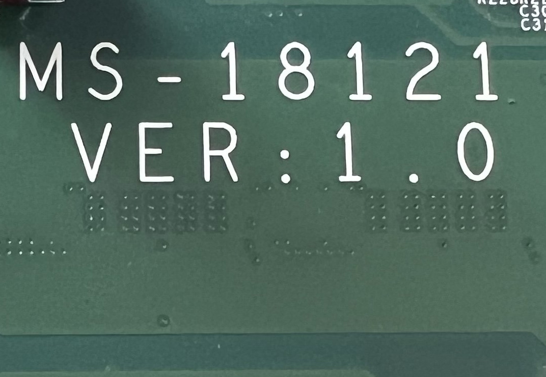 MS-18121.jpg